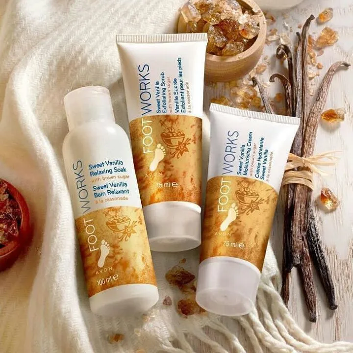 Avon Foot Works Orange & Cinnamon Exfoliating Scrub - 75ml