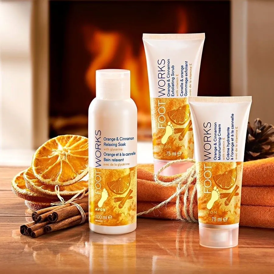 Avon Foot Works Orange & Cinnamon Exfoliating Scrub - 75ml
