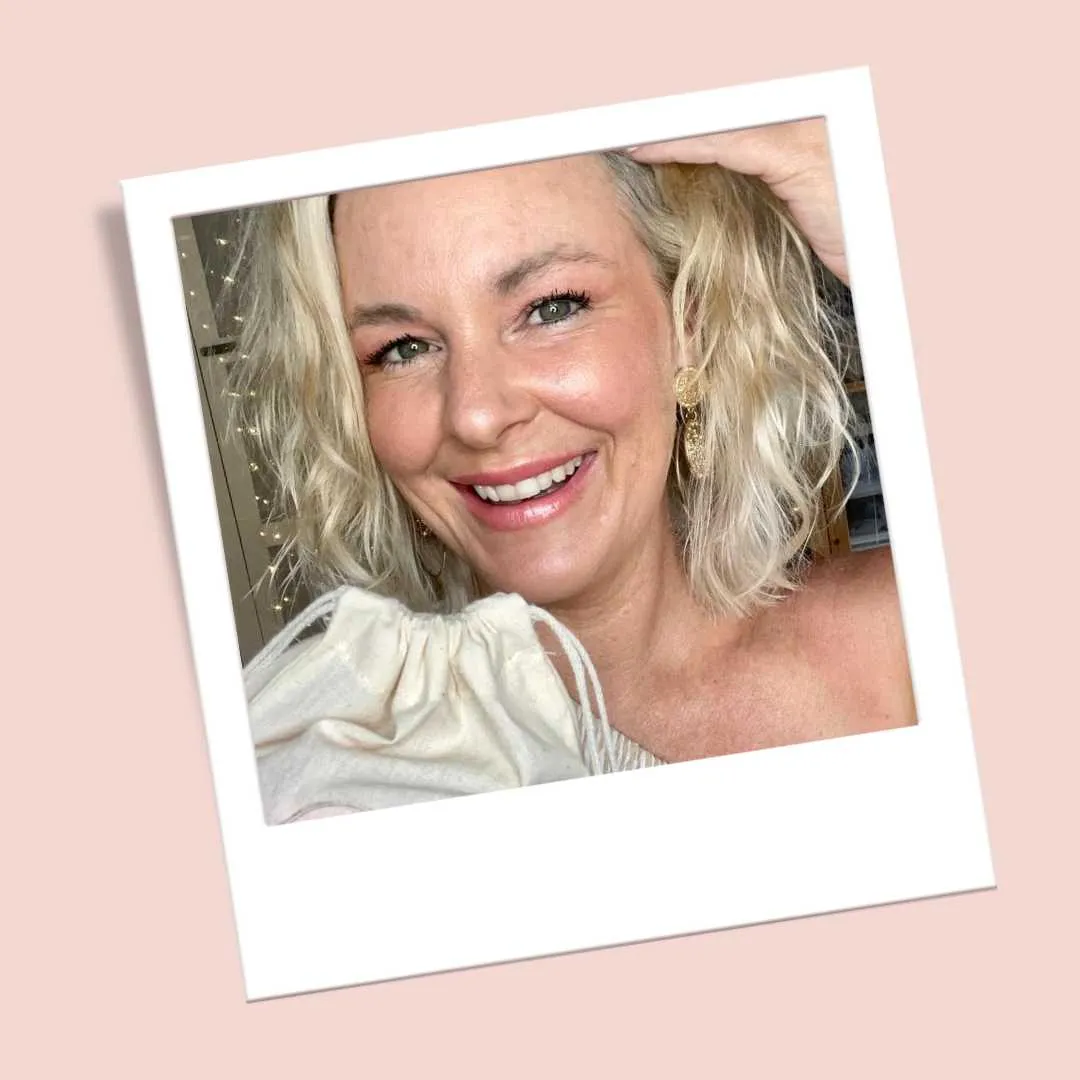 Beachy Bombshell Makeup Kit