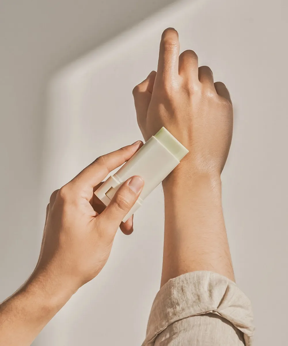 Matte Sun Stick : Mugwort   Camelia SPF 50  PA    
