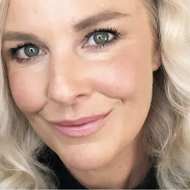 mii Cosmetics Feature Length Lash Lover Mascara