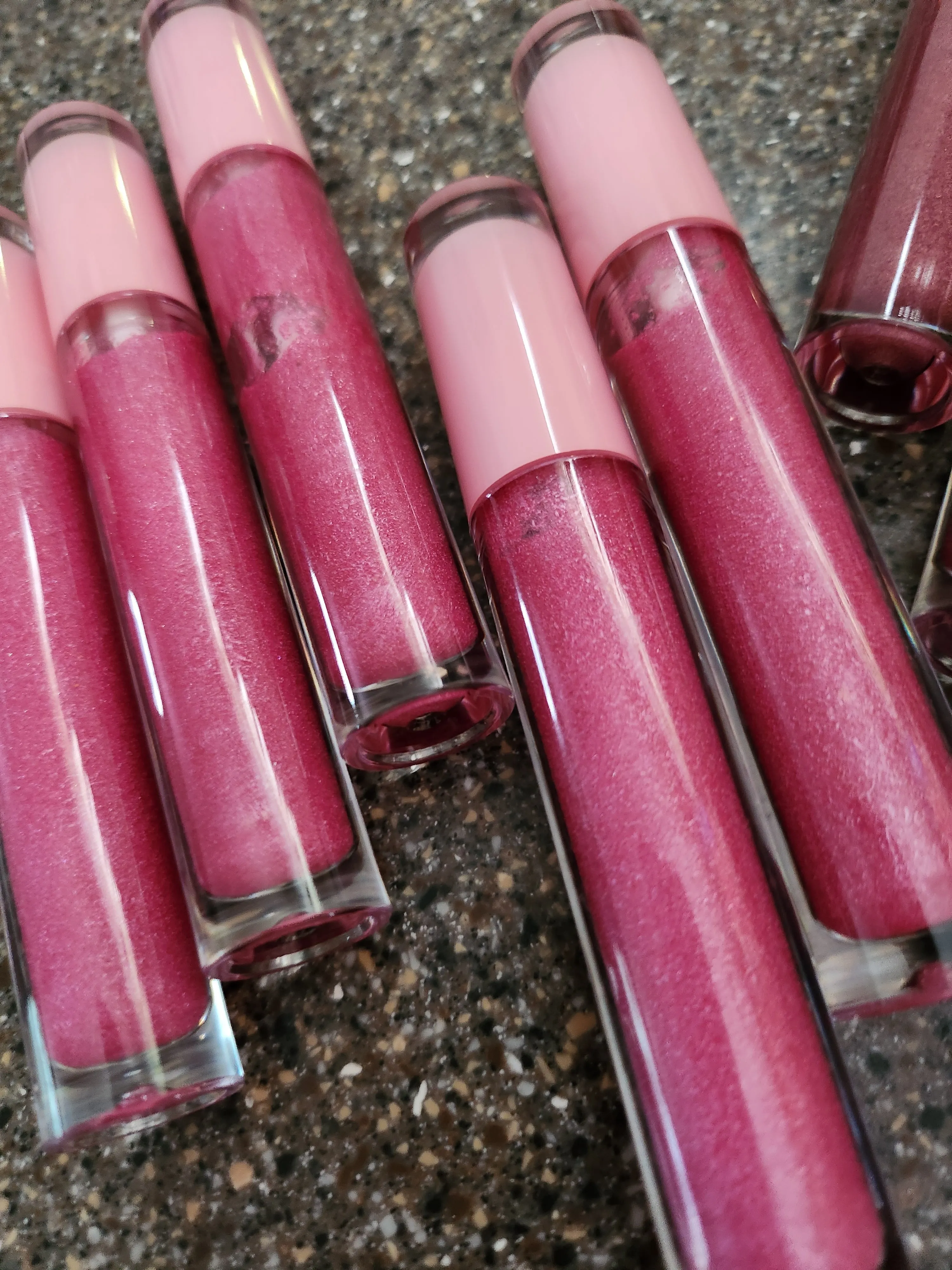 Plumping lip gloss, Hyaluronic Acid Infused