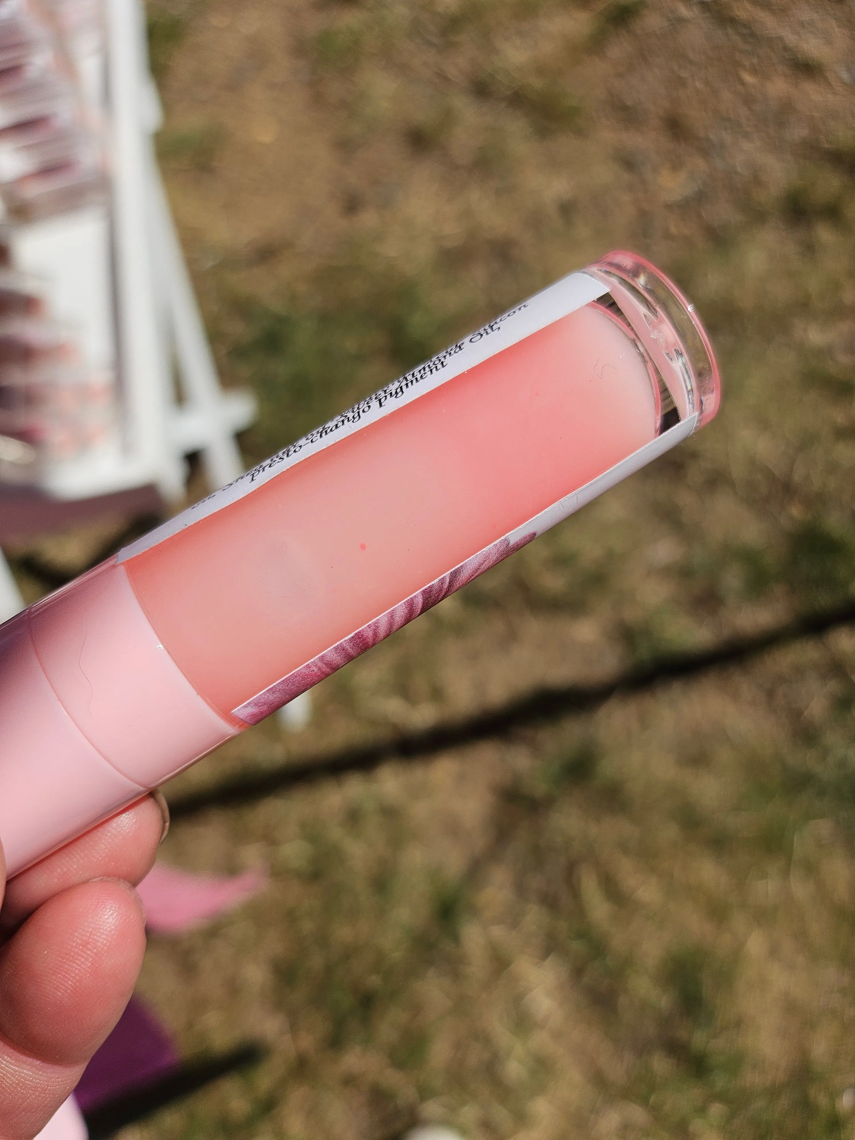 Plumping lip gloss, Hyaluronic Acid Infused