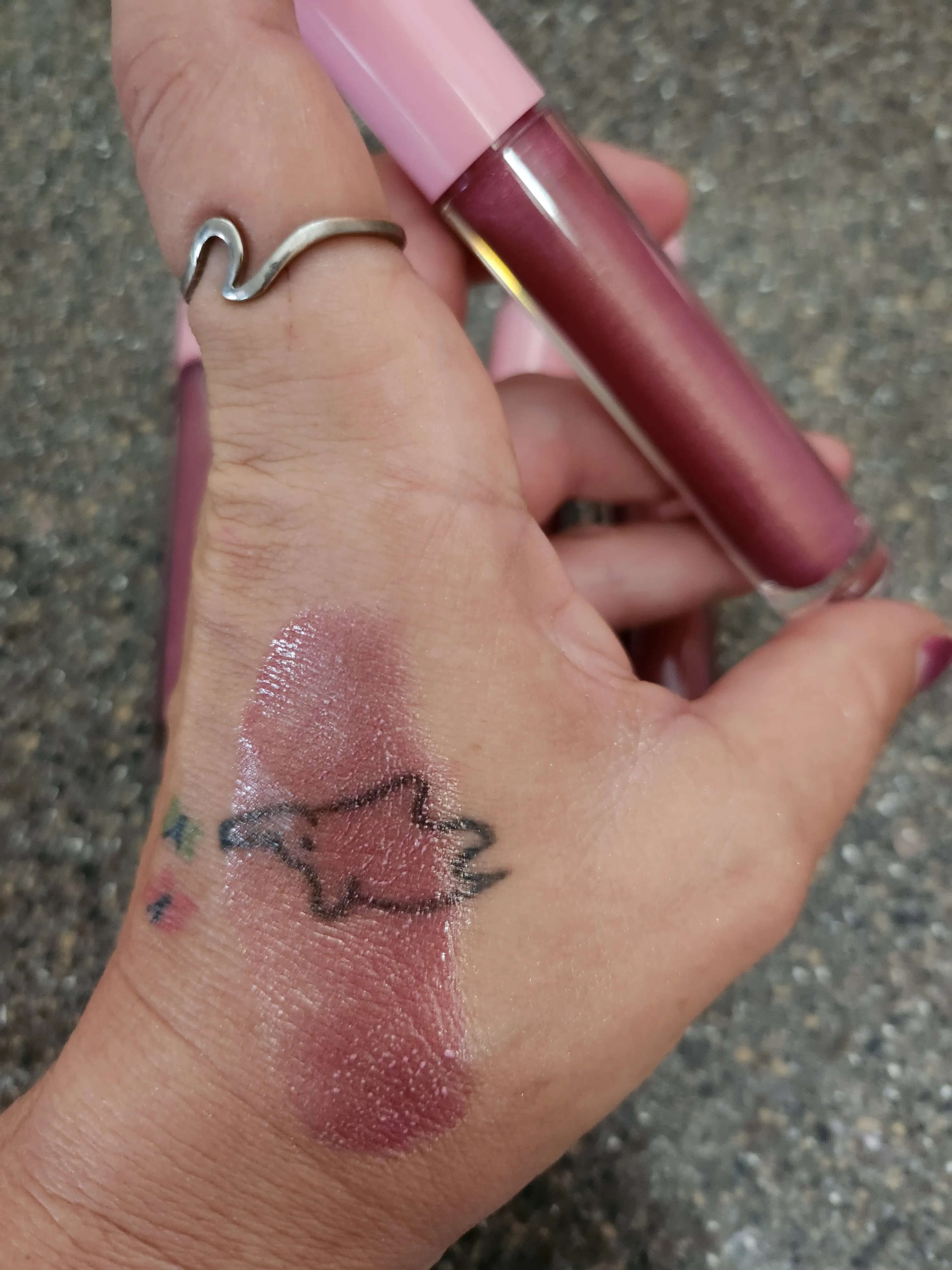 Plumping lip gloss, Hyaluronic Acid Infused