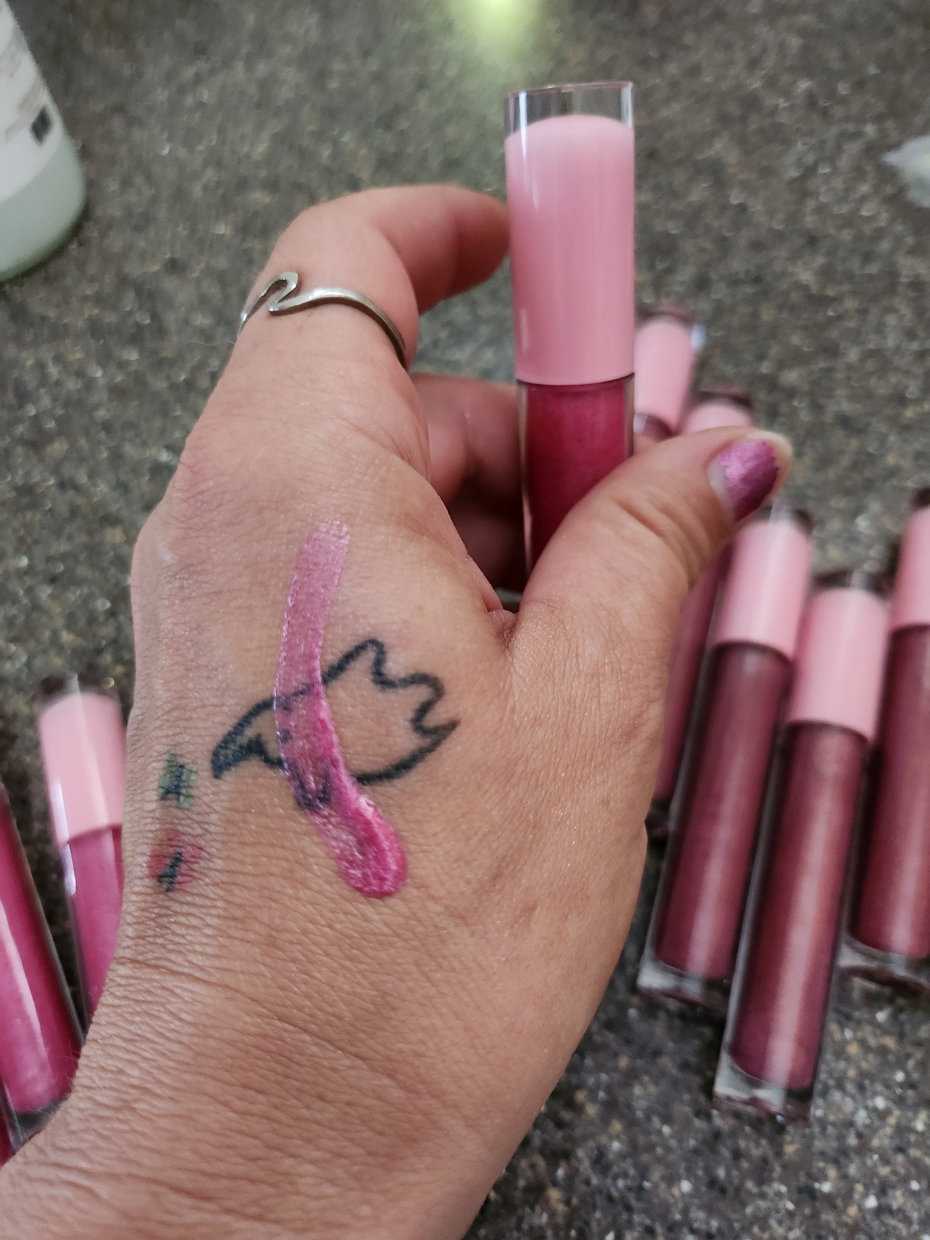 Plumping lip gloss, Hyaluronic Acid Infused