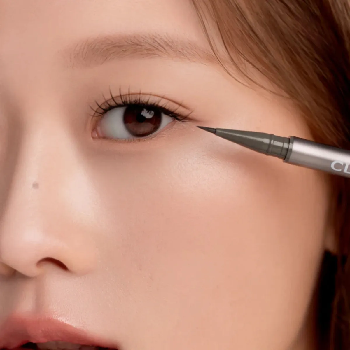 Superproof Brush Liner Killash (2 Shades)
